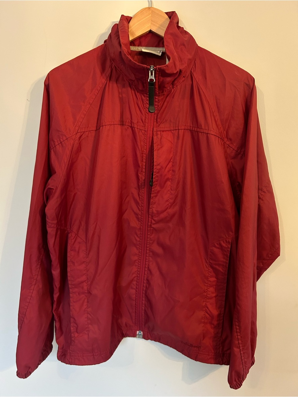Vintage 90s L.L. Bean Men's Red Nylon Packable Windbreaker Jacket S Coat